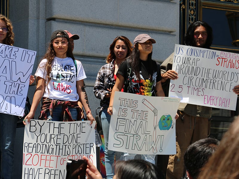 2018-SF-Straw-Ban